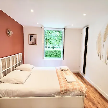 Charme & Vue Imprenable - Face Au Jardin De L'eveche Lisieux