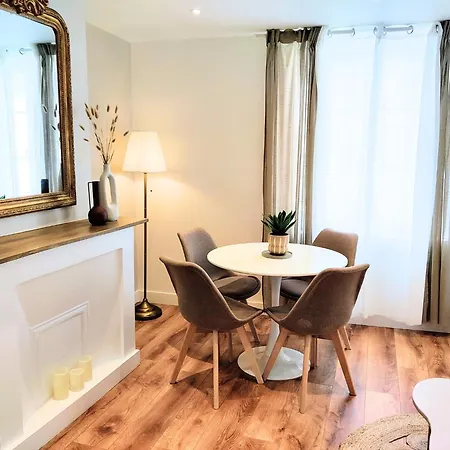 Charme&vue Imprenable - Face Au Jardin De L'évêché Appartamento Lisieux