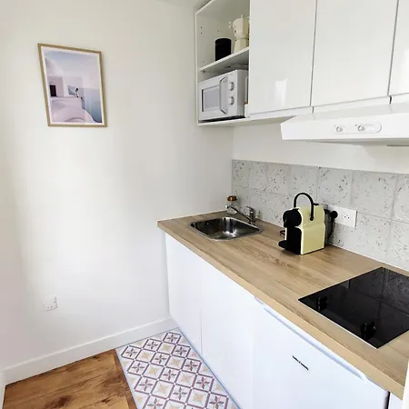 Apartment Charme & Vue Imprenable - Face Au Jardin De L'eveche Lisieux
