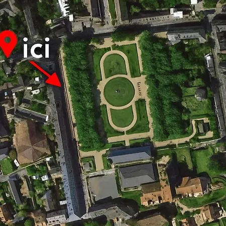 Charme & Vue Imprenable - Face Au Jardin De L'eveche Apartment