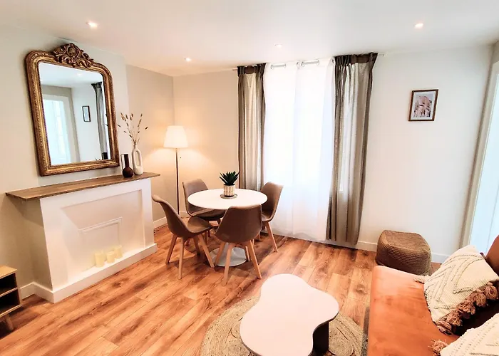 Charme&vue Imprenable - Face Au Jardin De L'évêché Lisieux